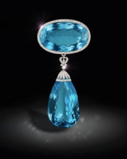 An exceptional aquamarine and diamond brooch.  London, circa 1910